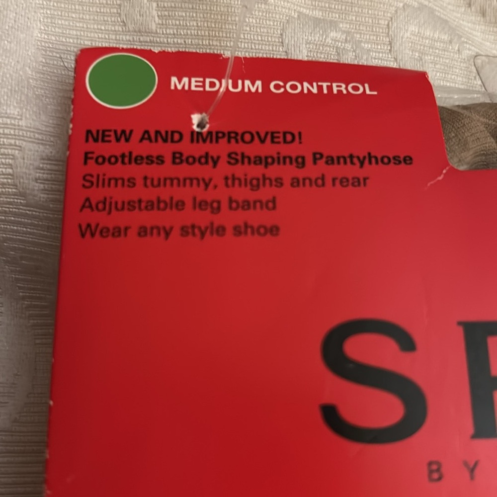 SPANX. - Picture 3 of 5